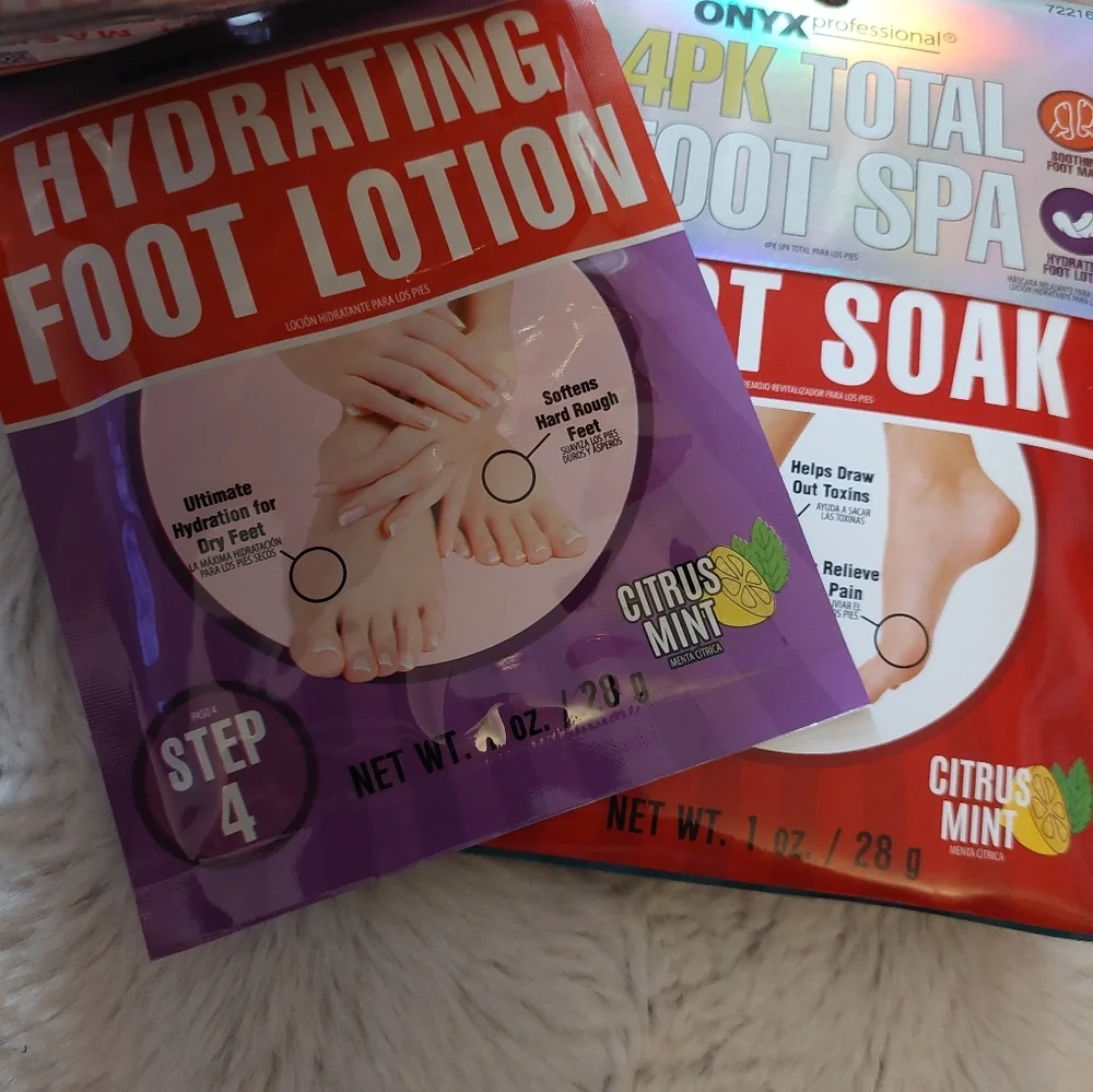 Lot Of 2 New 4 Pk Total FOOT Spa Onyx Citrus MINT Mask Therapy